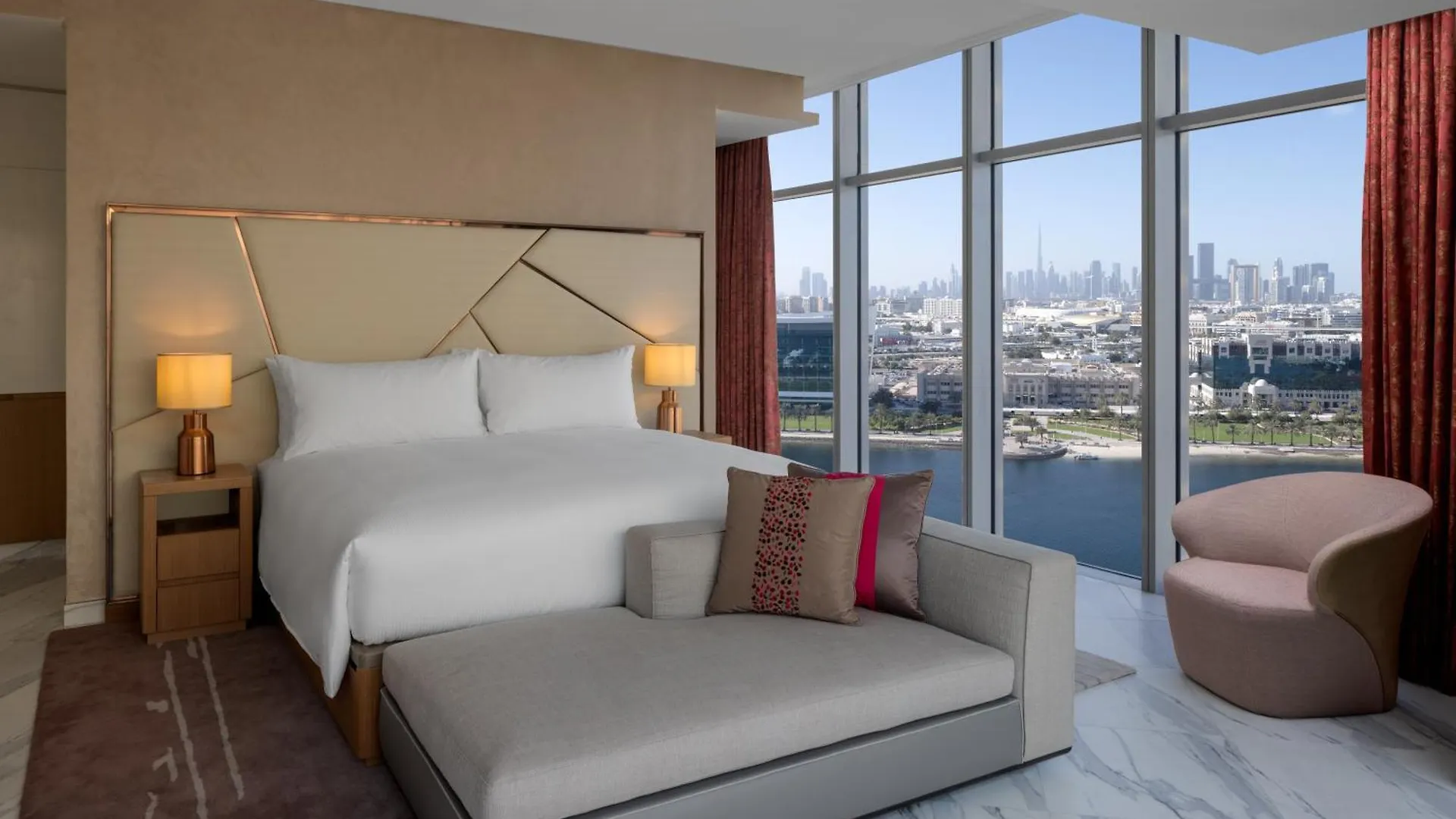 *****  Hilton Dubai Creek Hotel & Residences United Arab Emirates